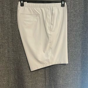Greg Norman Pull-On Golf Short